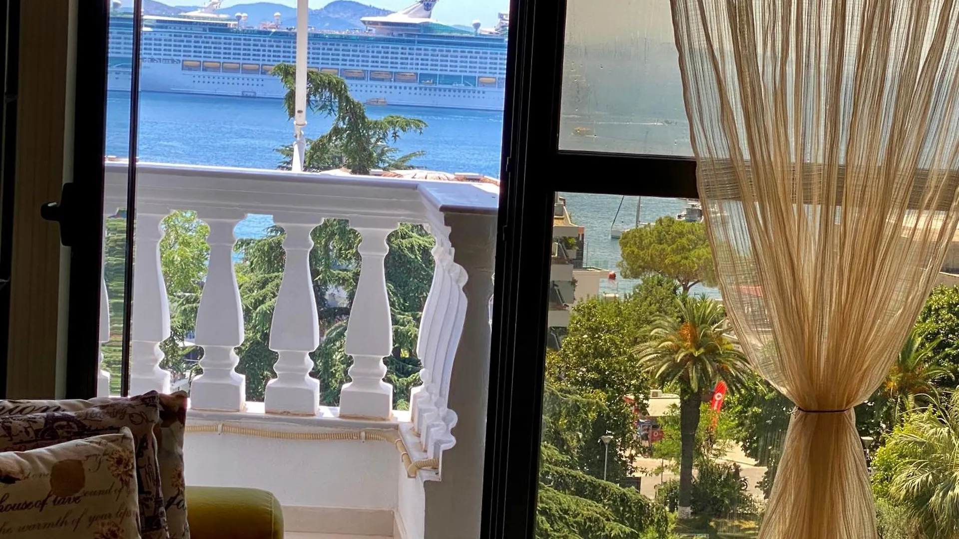 Amarilis Luxury Apartments Sarandë